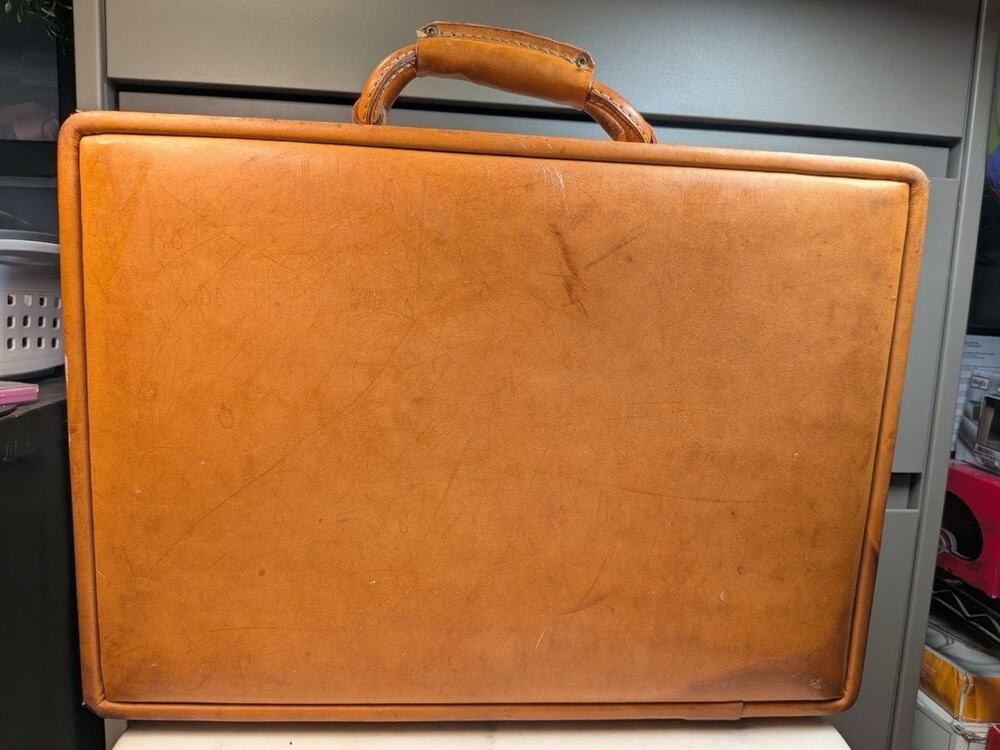 Vintage Hartmann Luggage Leather Briefcase Attache Case 18x13 Brown Travel Case